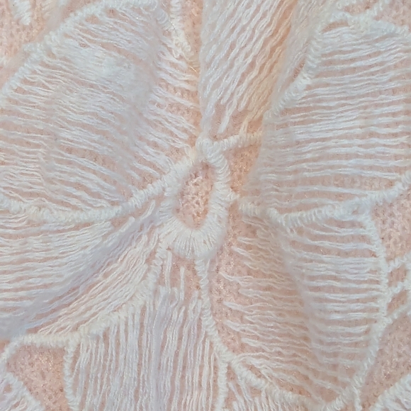 Sleeveless Women's Tunic Top - Picture 3 of 9